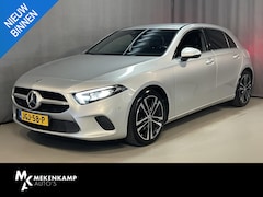 Mercedes-Benz A-klasse - 200 Premium 18"/Sfeerverlichting/LED/Camera/Climate/Premium audio/Stoelverwarming/Apple Ca