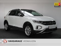Volkswagen T-Roc - 1.5 TSI Life Edition|Rijklaar prijs|Afn. Trekhaak|ACC|Carplay|Navi|