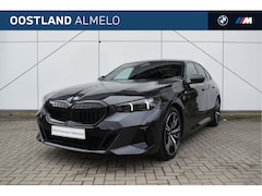 BMW 5-serie - 550e xDrive M Sport Automaat / Panoramadak / Trekhaak / Adaptief onderstel professional /