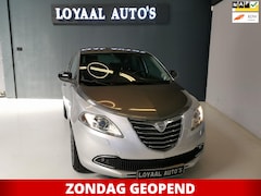 Lancia Y(psilon) - Ypsilon 0.9 TwinAir Platinum | AIRCO | TREKHAAK | ELEK.RAMEN | NAP | APK