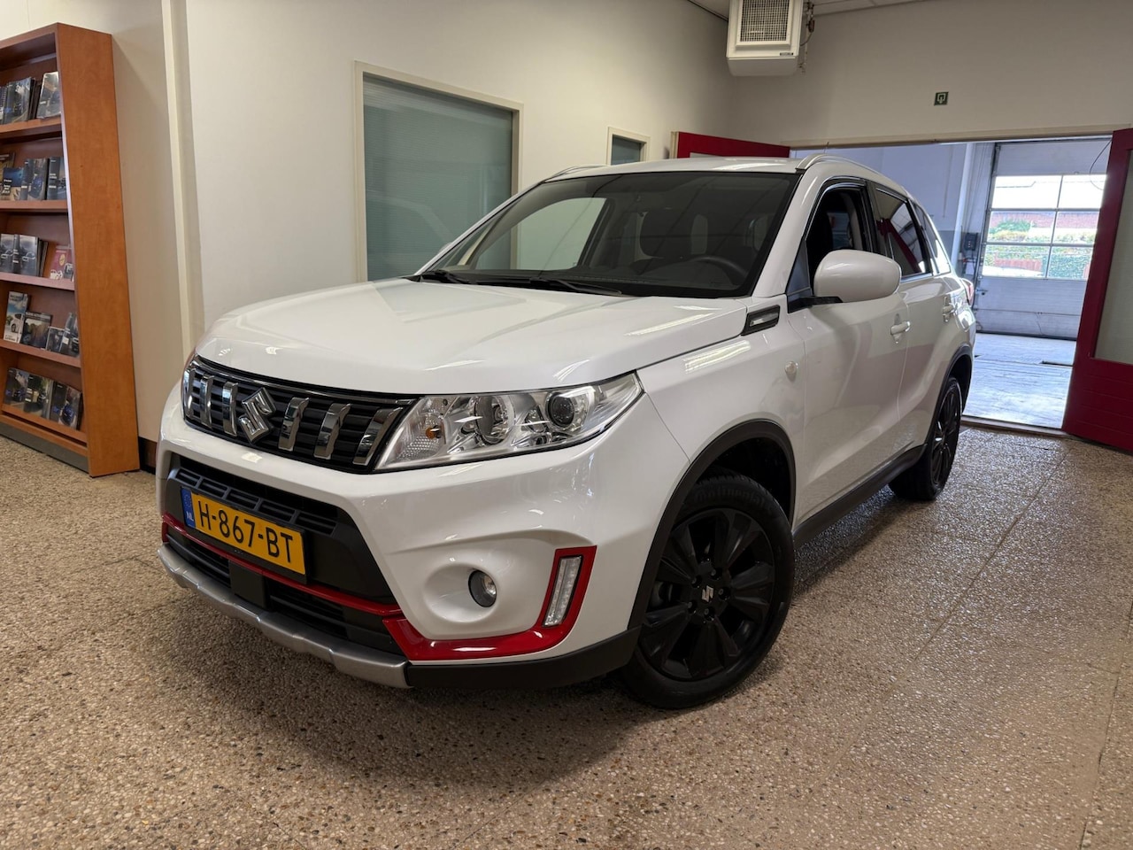 Suzuki Vitara - 1.0 Boosterjet Select |Navi | NL | Trekhaak - AutoWereld.nl