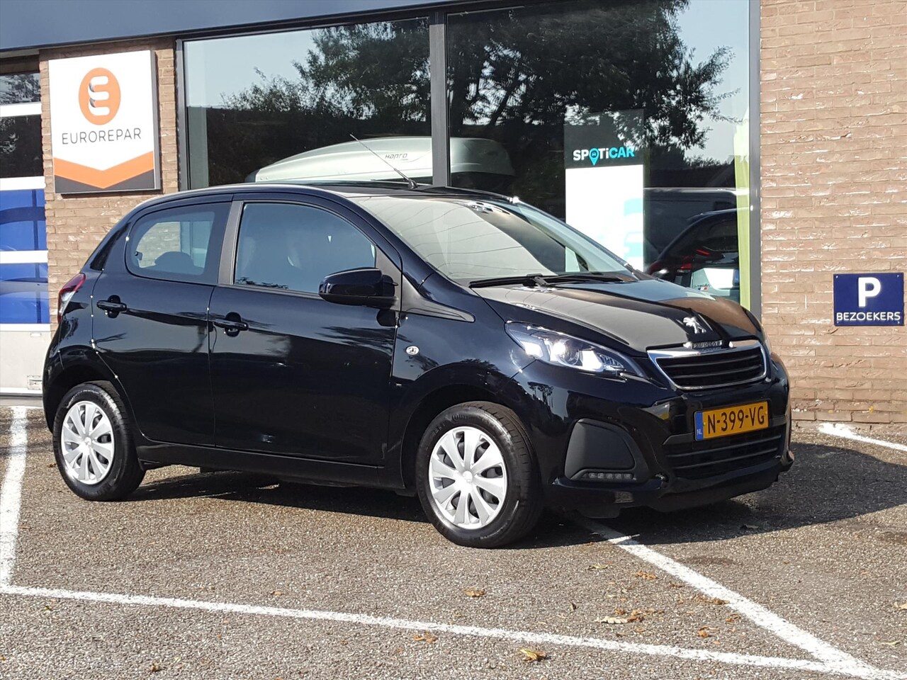 Peugeot 108 - ACTIVE 1.0 e-VTi 72pk 5D Premium Pakket | Airco | Radio | Bluetooth | Groot scherm | Apple - AutoWereld.nl