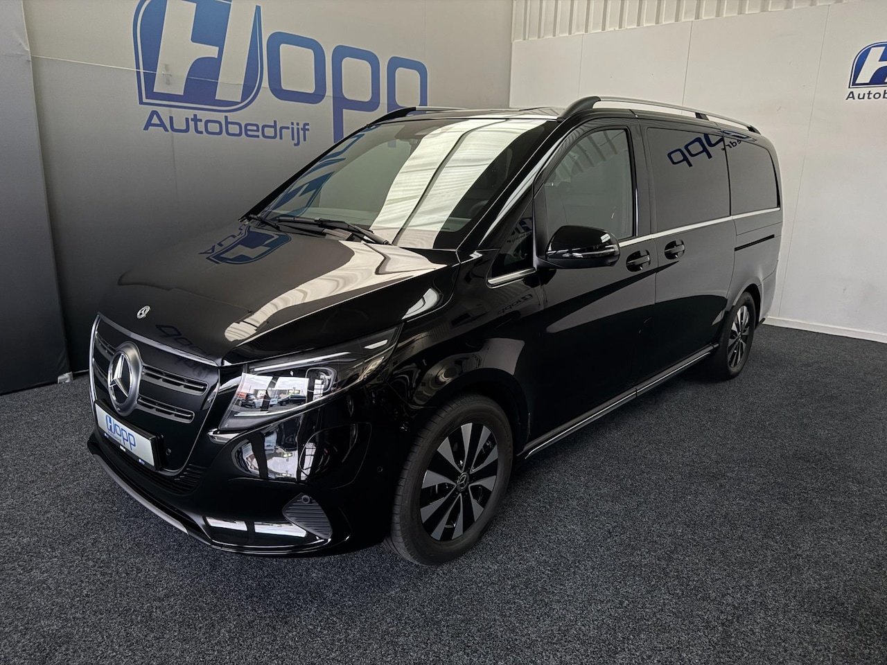 Mercedes-Benz EQV - 300 L2 - 8-pers AMG Facelift - Inter. & Exterieur pakket - 360 - Vol Opties - Incl. Garant - AutoWereld.nl