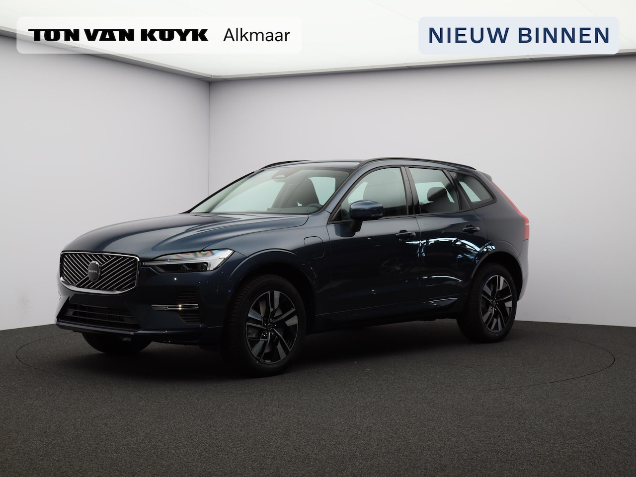 Volvo XC60 - 2.0 T6 Plug-in hybrid AWD Essential / Adaptive Cruise / Stoel+Stuurverwarming / 19" Wielen - AutoWereld.nl