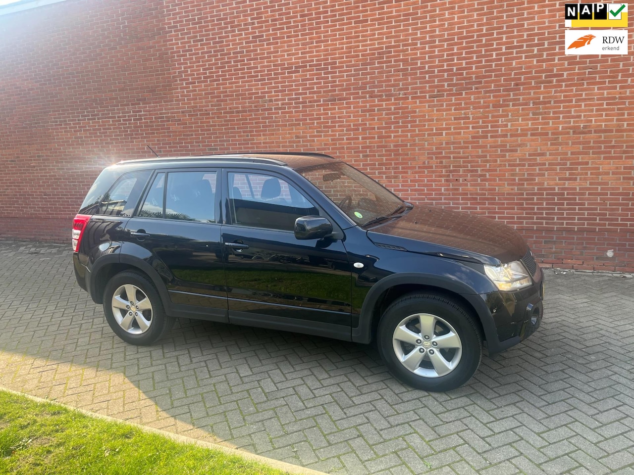 Suzuki Grand Vitara - 2.0-16V Exclusive 2.0-16V Exclusive - AutoWereld.nl