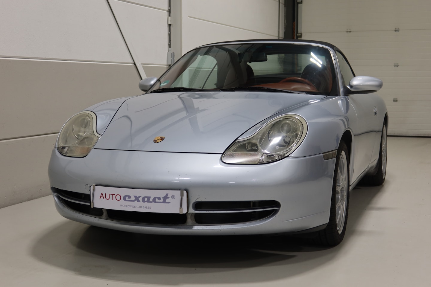 Porsche 911 Cabrio - 3.6 Carrera I Goed onderhouden I facturen - AutoWereld.nl