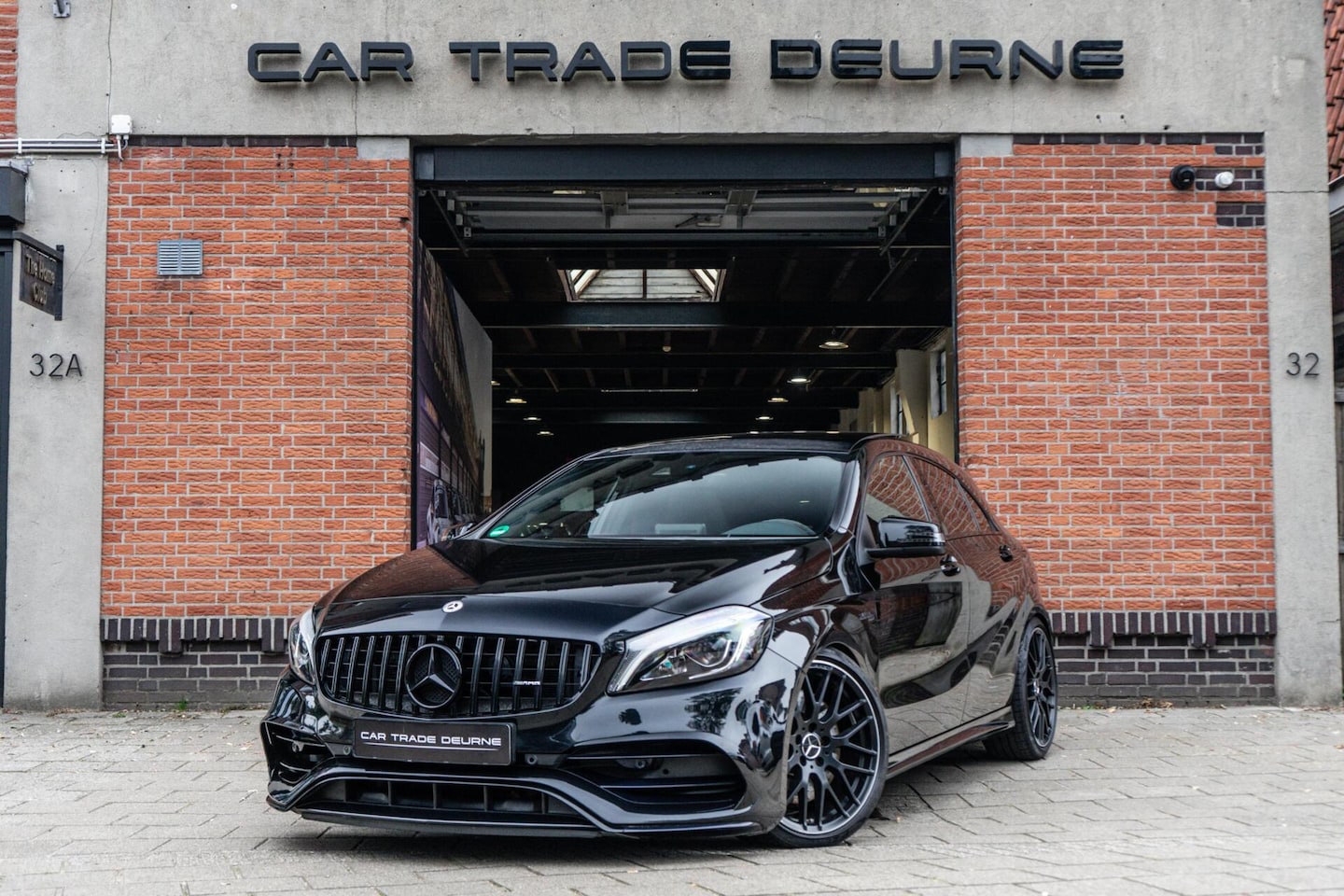 Mercedes-Benz A-klasse - AMG 45 4MATIC Pano / Memory / Apple car play - AutoWereld.nl