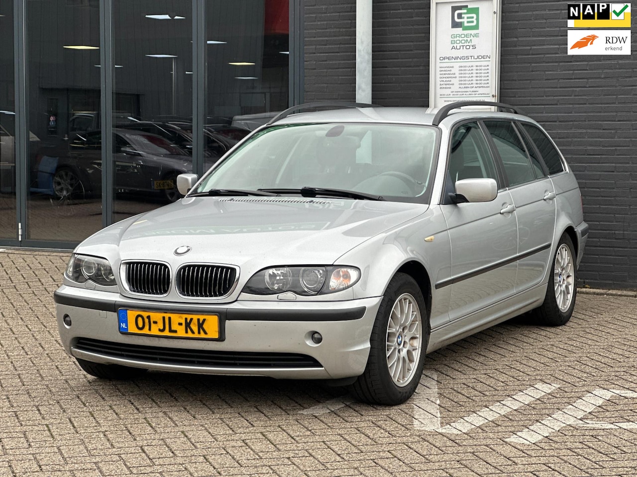 BMW 3-serie Touring - 325i Executive/APP-CONNECT/NAVI/AIRCO/NETTE STAAT!! - AutoWereld.nl