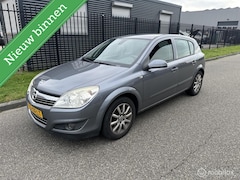 Opel Astra - 1.6 Executive