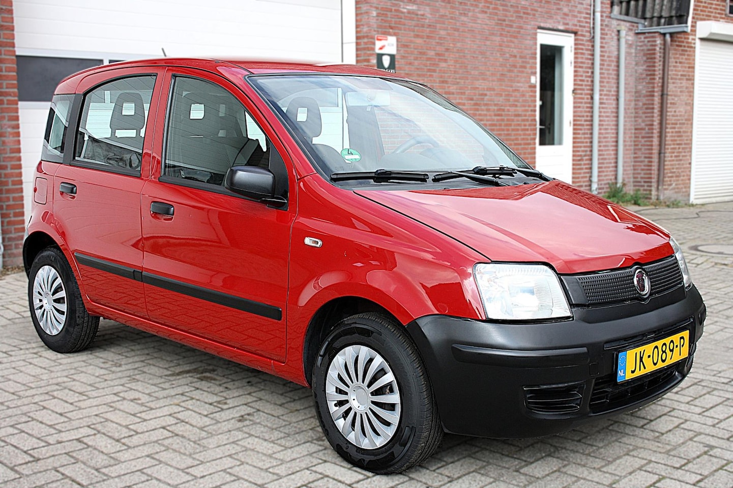 Fiat Panda - 1.1 Magic - 5 deurs - nieuwe distributie - nieuwe banden - elektrische ramen - AutoWereld.nl