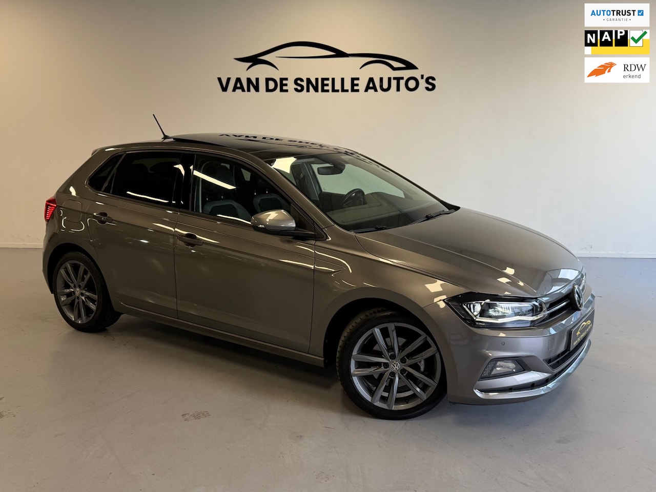 Volkswagen Polo - 1.0 TSI Highline AUTOMAAT/PANO/VIRTUAL/DEALERONDERHOUDEN - AutoWereld.nl