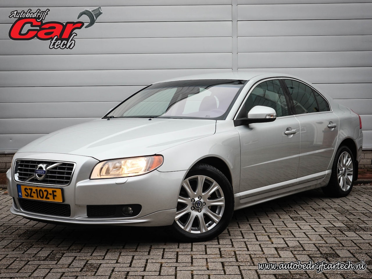 Volvo S80 - 2.0 T Momentum | Clima | Cruise | Leer | Stoelverwarming | Trekhaak | 17 inch | - AutoWereld.nl
