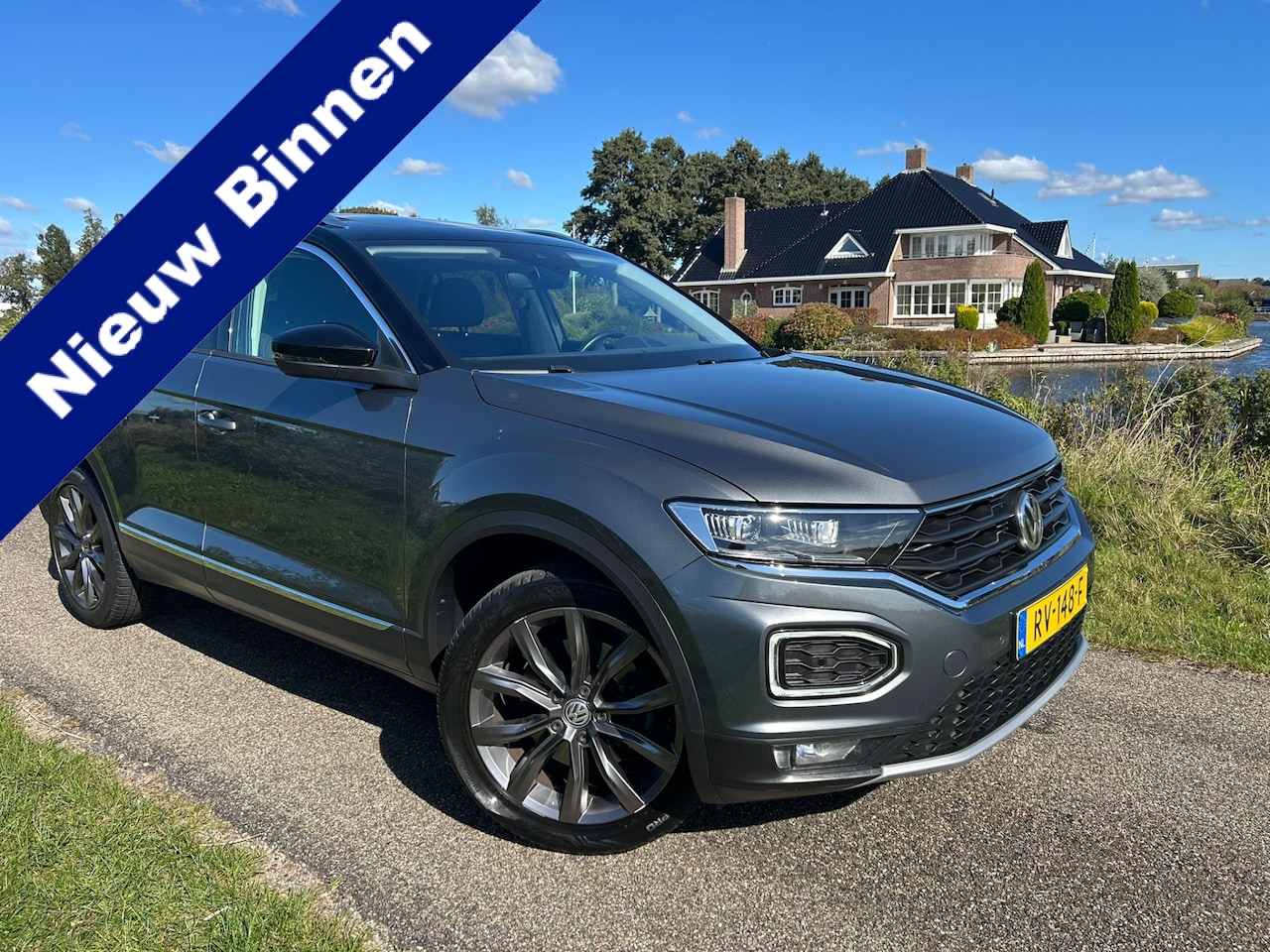 Volkswagen T-Roc - 1.0 TSI Style Panoramadak / Led koplampen / Adaptive Cuise - AutoWereld.nl