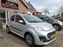 Peugeot 107 - 1.0 Sportium. Zeer nette auto. Airco, nieuwe APK, onderhoudsbeurt. Boekjes aanwezig