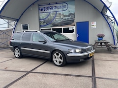 Volvo V70 - 2.5 T Comfort Line Titanium