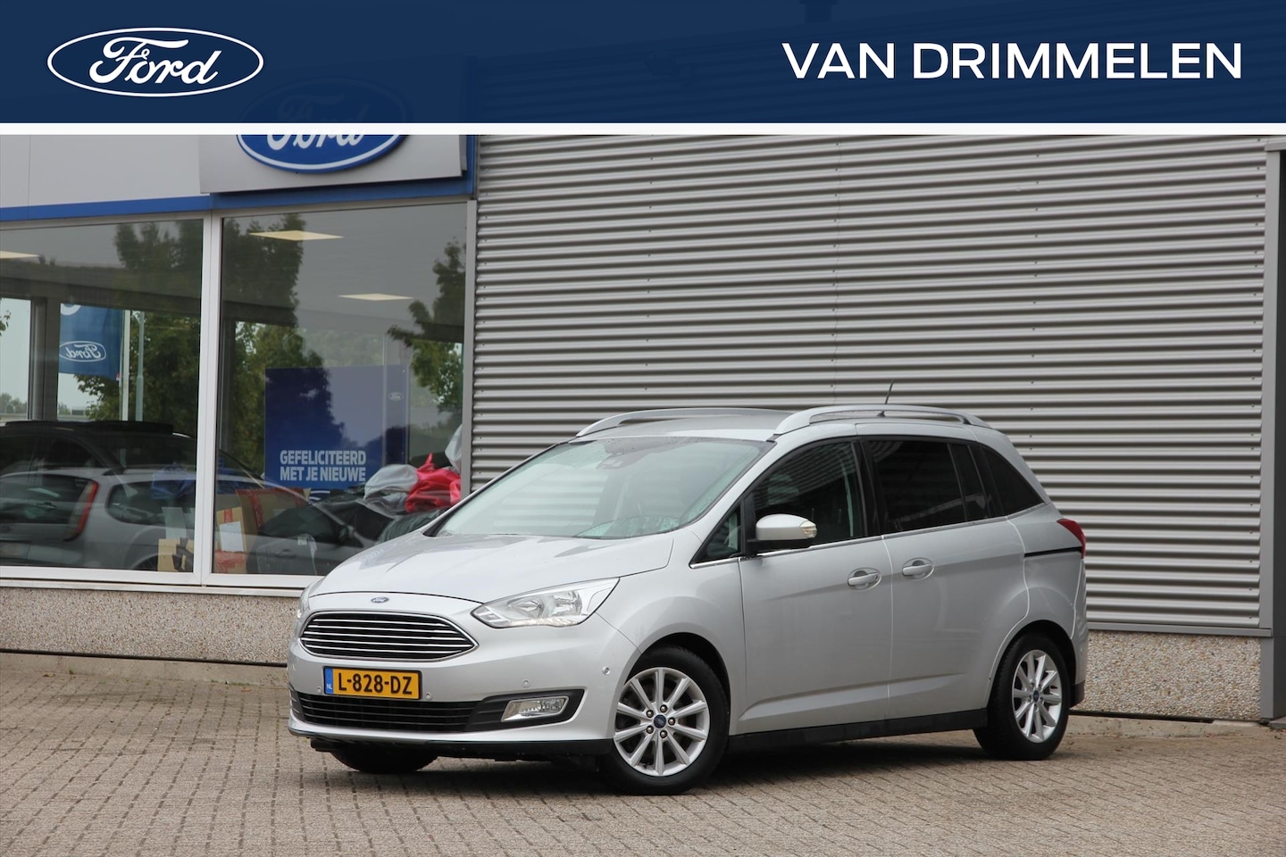 Ford Grand C-Max - 1.0 EcoBoost 125pk Titanium | 7 Persoons | Trekhaak - AutoWereld.nl