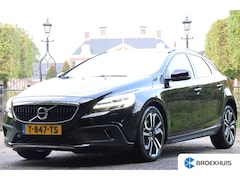 Volvo V40 Cross Country - 1.5 T3 Momentum STOELVERWARMING | 18'' LMV | CAMERA | CRUISE | CLIMA | FULL LED | PARK SEN