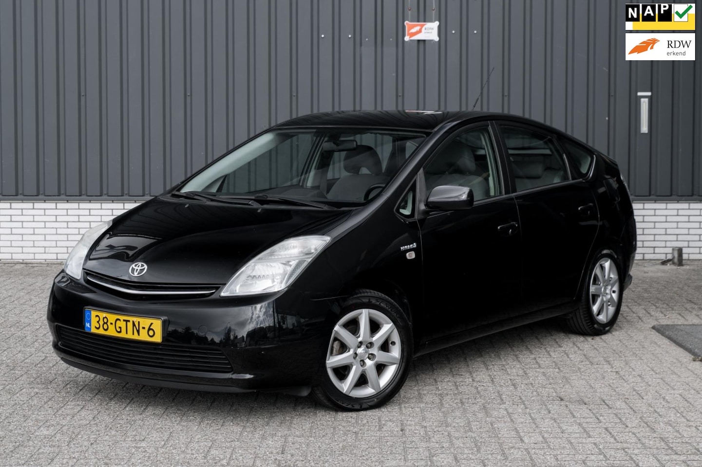Toyota Prius - 1.5 VVT-i Comfort*VOLLEDIG ONDERHOUDEN*CRUISECONTROL* - AutoWereld.nl
