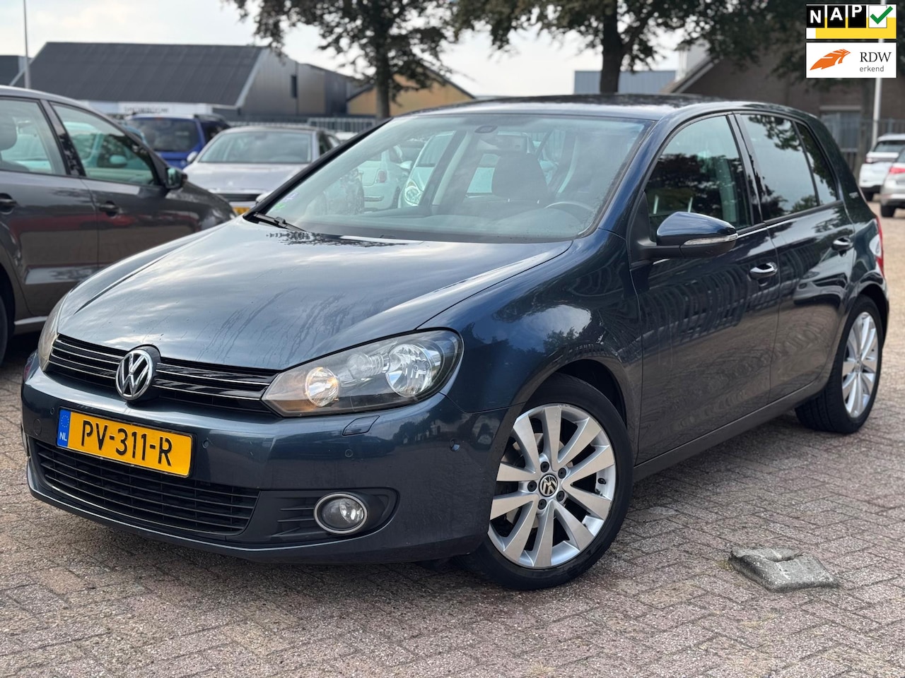 Volkswagen Golf - 1.2 TSI Highline BlueMotion AIRCO PDC NAVIGATIE NW.APK STOELVERW. CRUISE CTRL - AutoWereld.nl
