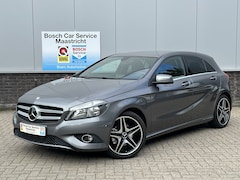 Mercedes-Benz A-klasse - 180 Ambition | Carplay | Navi | Blue-tooth | AMG | Weinig KM Interesse, Proefrit? Bel of a