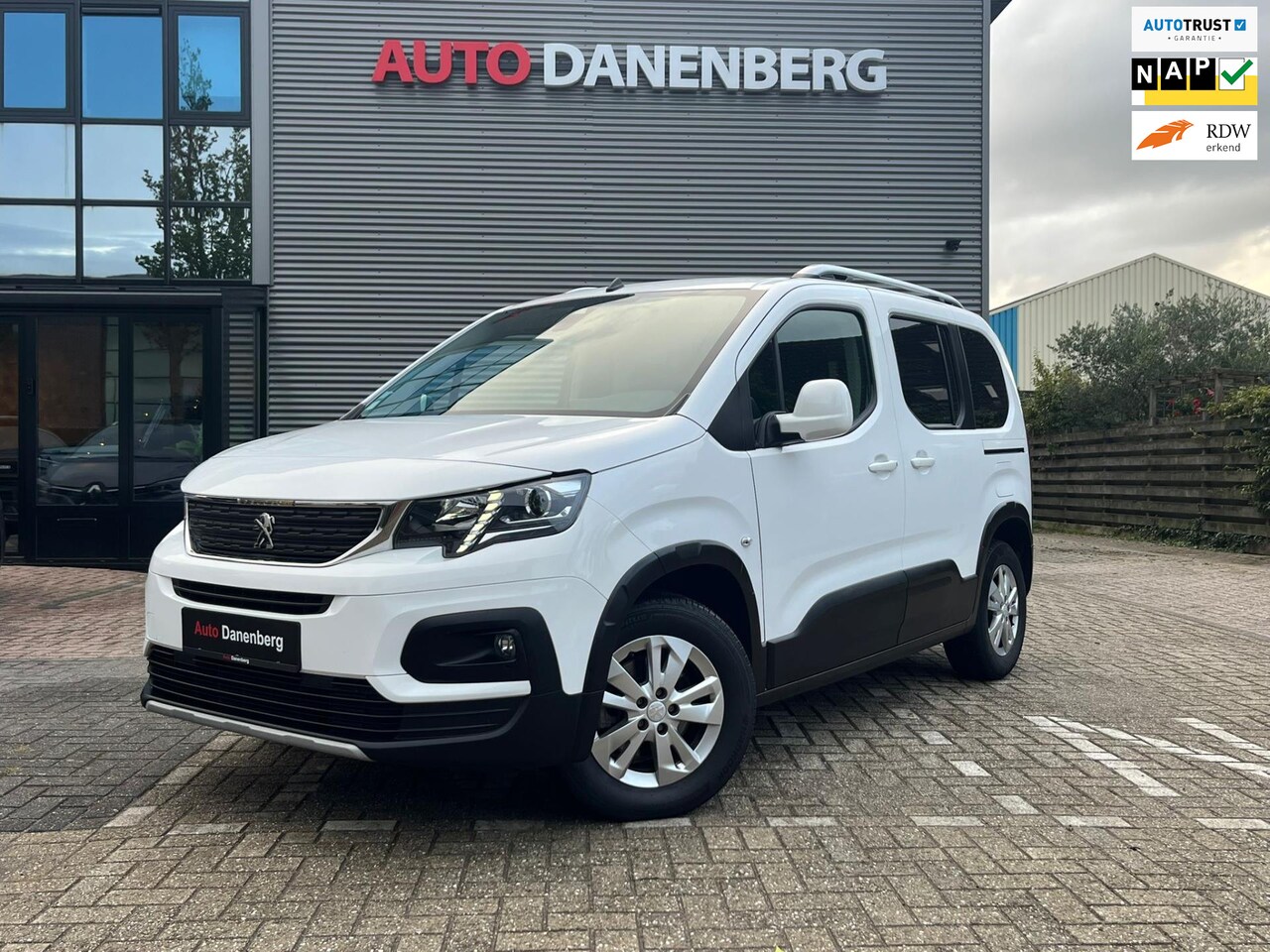 Peugeot Rifter - 1.2 Puretech Allure AUTOMAAT GARANTIE - AutoWereld.nl