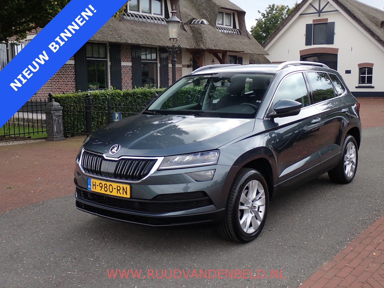Skoda Karoq - 1.5TSI VIRTUAL ACC/CARPLAY/CAMERA/DAB/KEYLESS - AutoWereld.nl