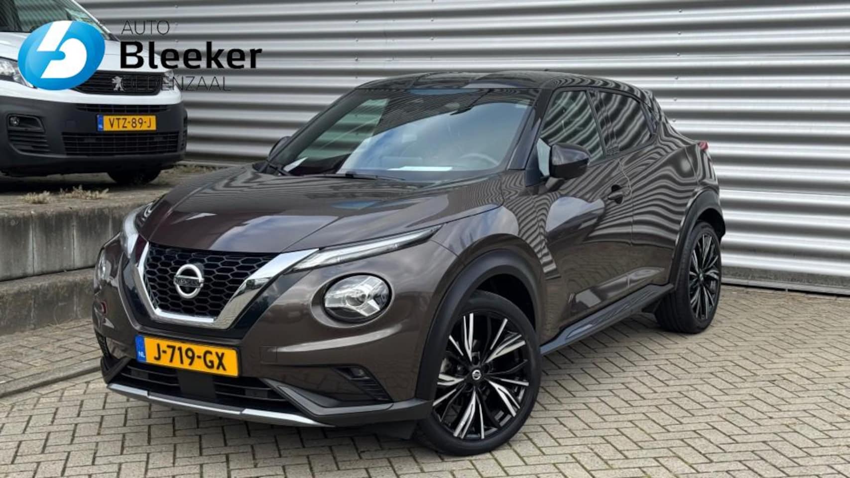 Nissan Juke - 1.0 DIG-T N-Design Chic Black 117PK DCT Camera BOSE Leder 19Inch - AutoWereld.nl