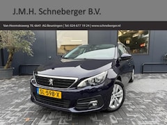 Peugeot 308 - 1.2 Puretech Blue Lease Executive / Navi/ Pano / PDC