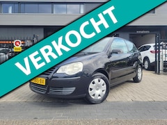 Volkswagen Polo - 1.2-12V Trendline | Met airco, centrale deurvergrendeling, navigatie en AppleCarPlay/Andro