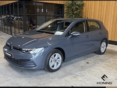 Volkswagen Golf - 1.0 eTSI Life. Automaat. Navi. Apple carplay. Adaptive. Hollandse auto met NAP