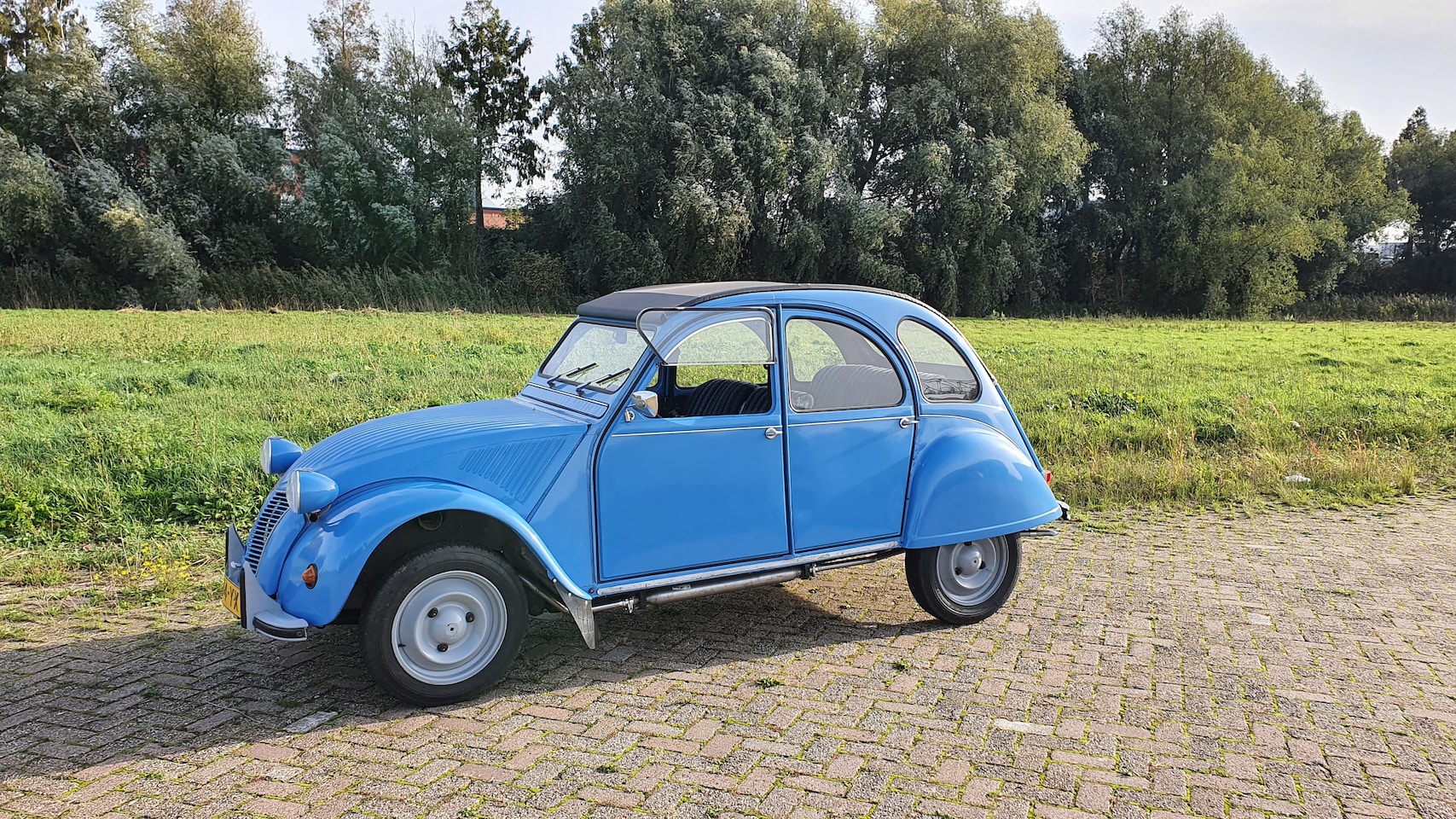 CITROEN 2CV6