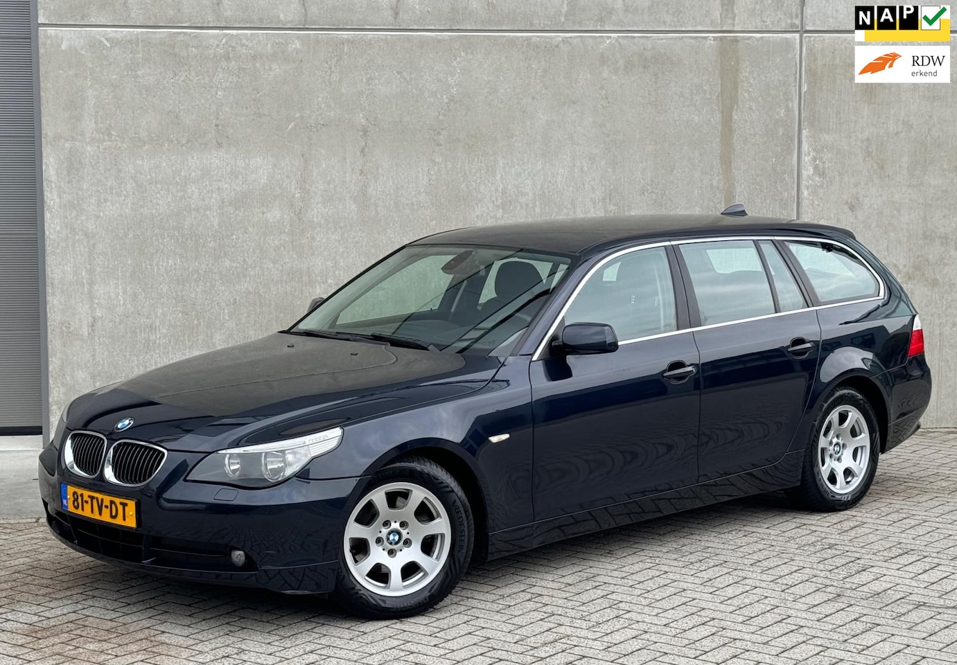 BMW 5-serie Touring - 2.5 I 523 AUT 2007 Blauw PDC|NAP|APK - AutoWereld.nl