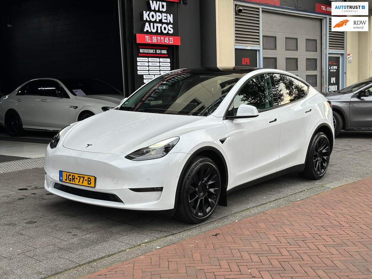 Tesla Model Y - Long Range AWD 75 kWh Long Range AWD 75 kWh - AutoWereld.nl