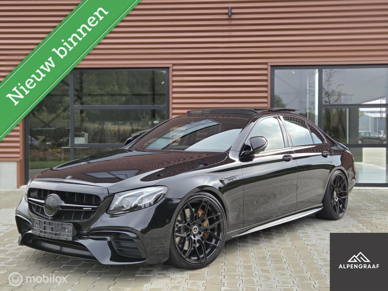 Mercedes-Benz E-klasse - 400 4Matic Prestige Plus E63 AMG |Pano|Luchtvering|Burmester|Stoelkoeling|Massage|Ambient| - AutoWereld.nl