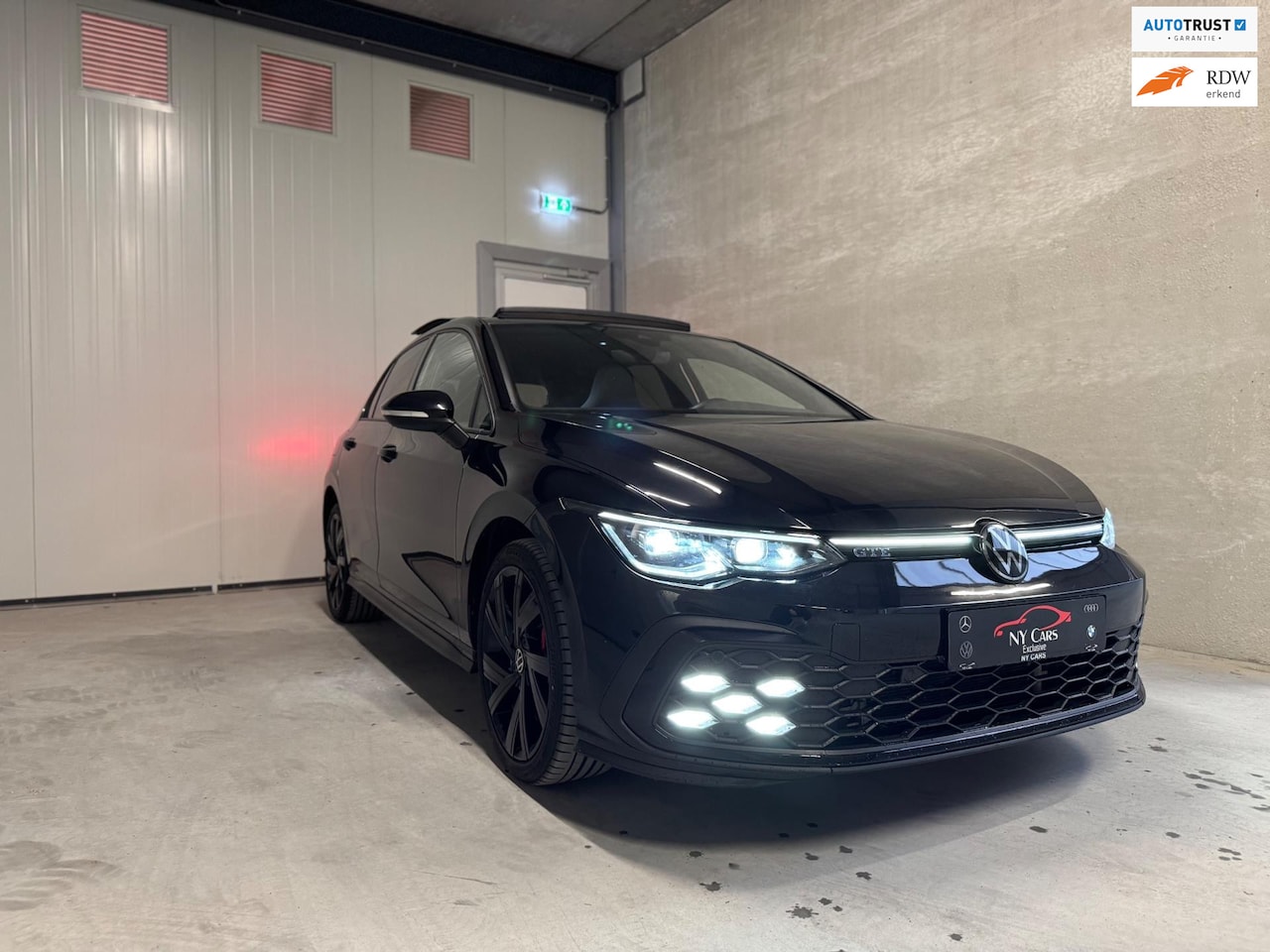 Volkswagen Golf - 8 1.4 eHybrid GTE | Pano | Matrix | Black Edition | ACC | IQ - AutoWereld.nl
