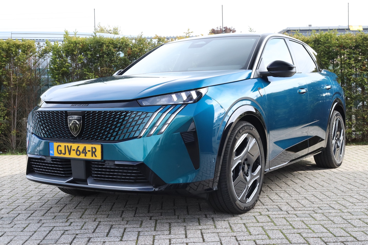 Peugeot e-3008 - GT Avantage 210 73 kWh | Adaptieve Cruise | FOCAL | 360 Camera | Alcantara | Stoelverwarmi - AutoWereld.nl
