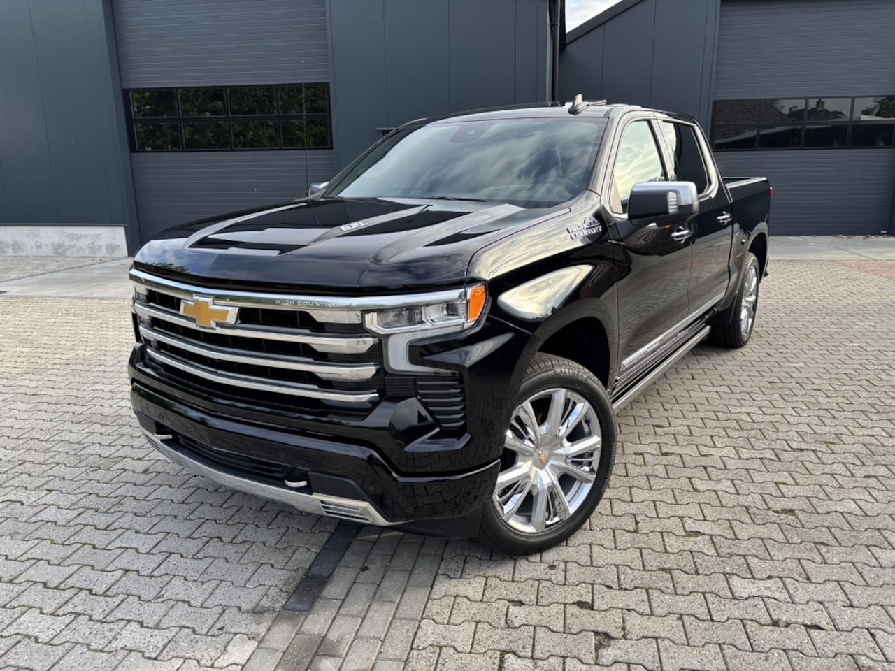 Chevrolet Silverado - High Country 6.2 V8 420PK, Full option, Bpm vrij!! - AutoWereld.nl
