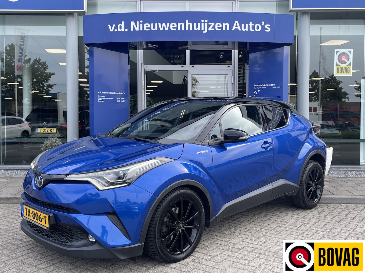 Toyota C-HR - 1.8 Hybrid Bi-Tone Stoelverwarming info: M.Safari 0492588976 - AutoWereld.nl