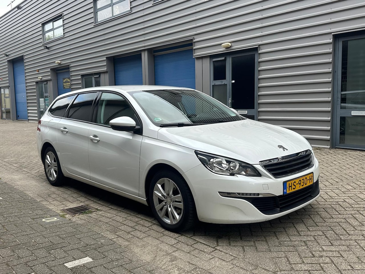 Peugeot 308 SW - 1.6 BlueHDI Blue Lease Pack 1.6 BlueHDI Blue Lease Pack* Leer* N.A.P.!! - AutoWereld.nl