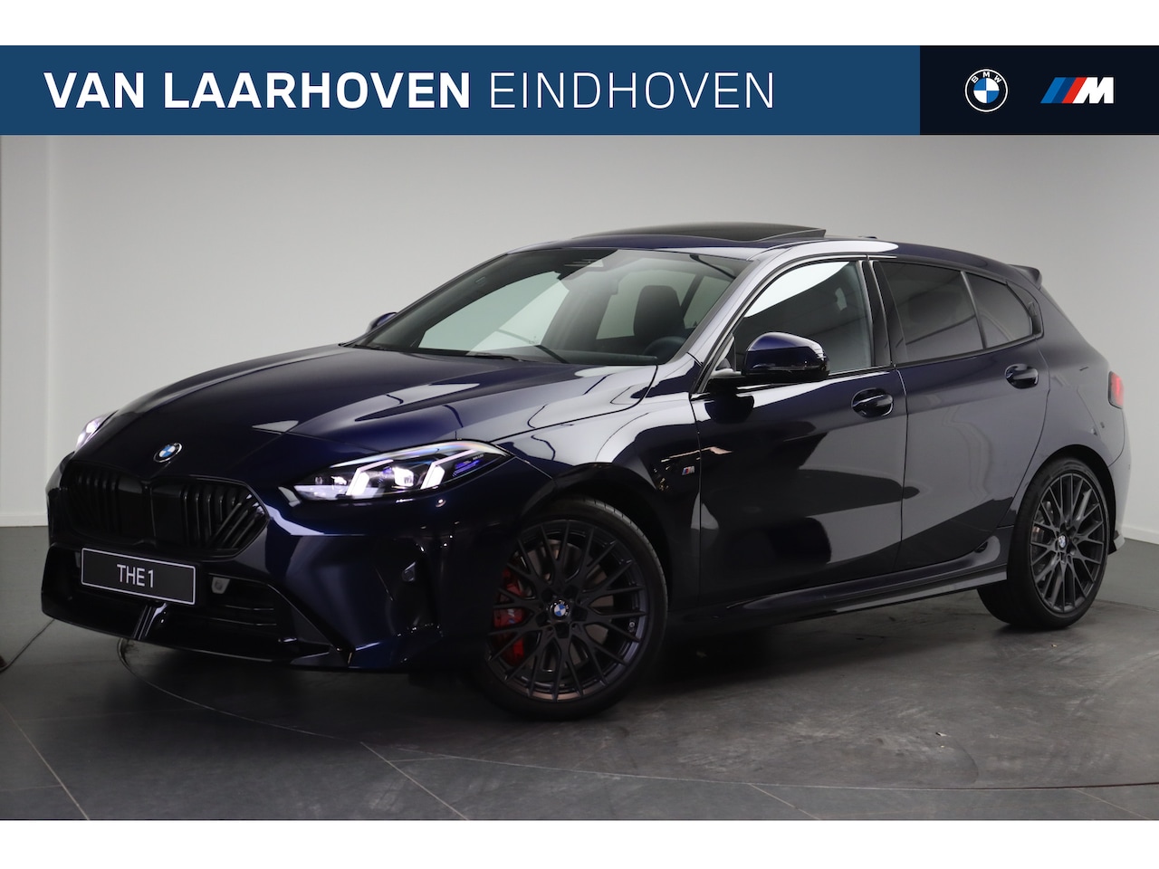 BMW 1-serie - 120 M Sport Automaat / Panoramadak / Sportstoelen / Adaptieve LED / M Adaptief onderstel / - AutoWereld.nl