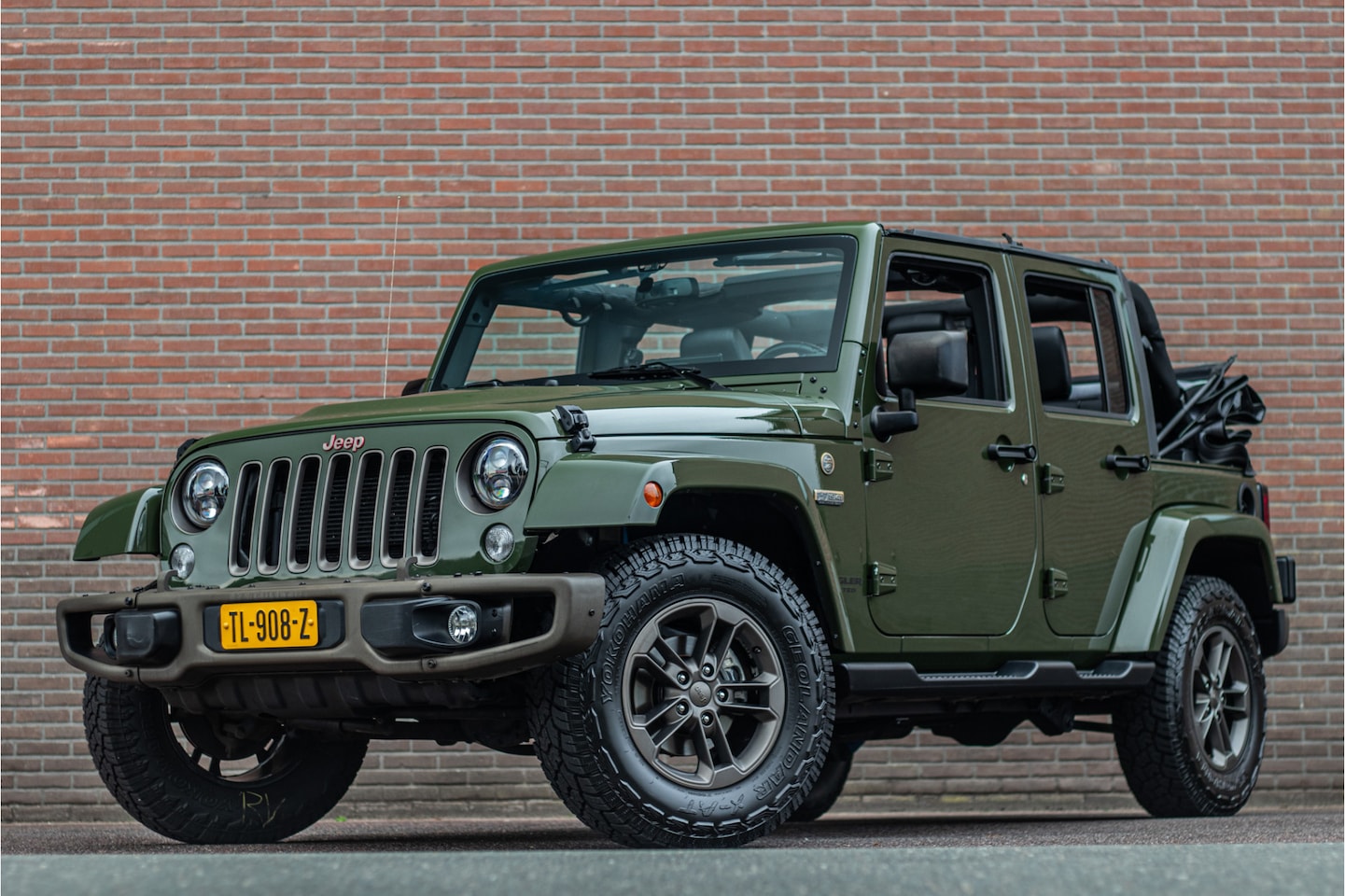Jeep Wrangler - 3.6 V6 75th Anniversary, Carplay, Camera, Full LED, Stoelverwarming, Half leder. - AutoWereld.nl
