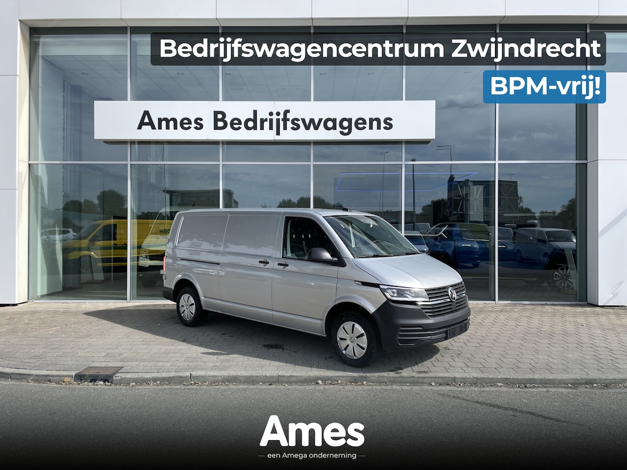 Volkswagen Transporter - 2.0 TDI L2 150PK hand | App connect | PDC | Cruise - AutoWereld.nl