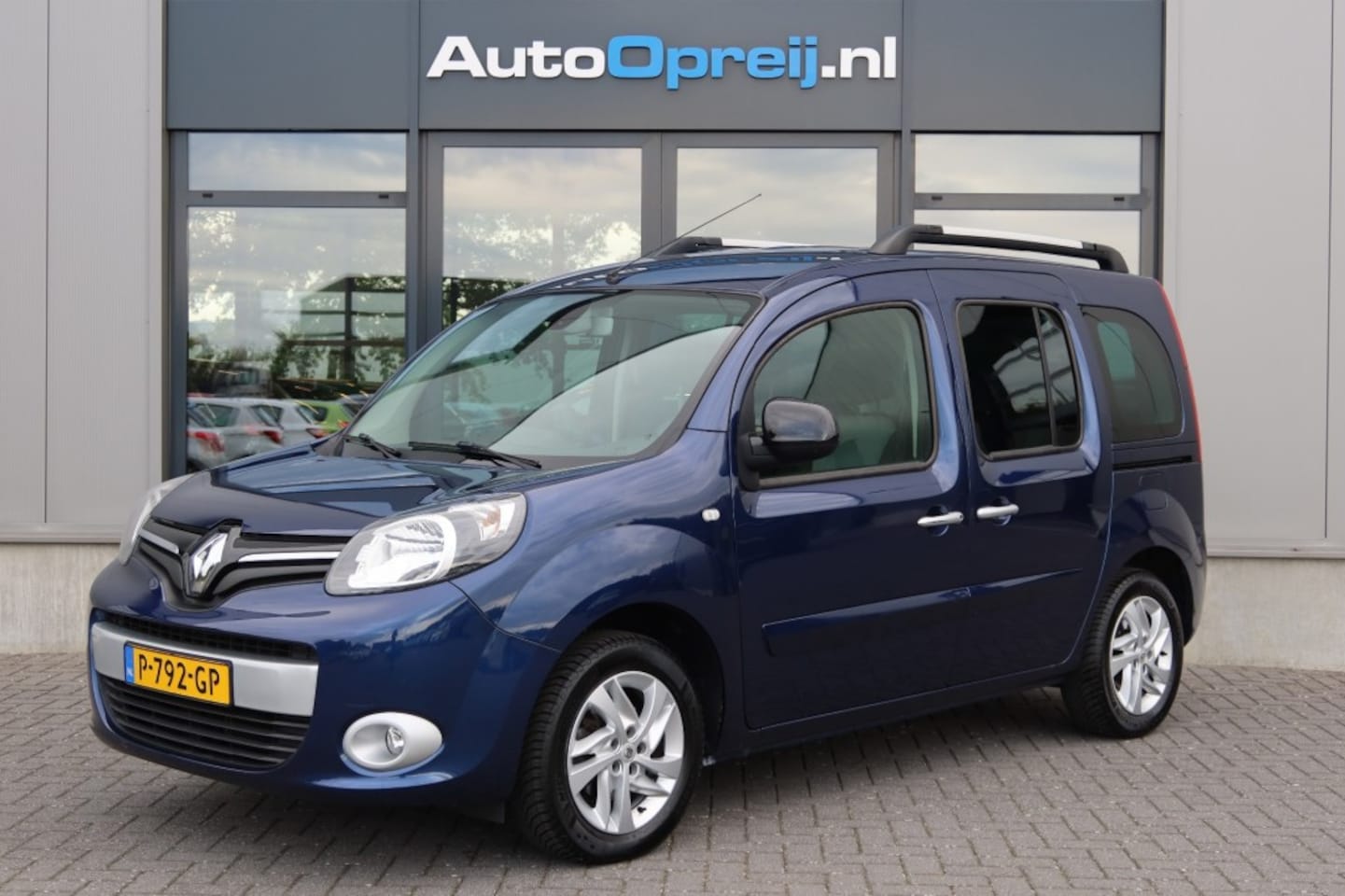 Renault Kangoo - 1.2 TCe Limited Clima, Cruise, Trekhaak, 2x schuifdeur - AutoWereld.nl