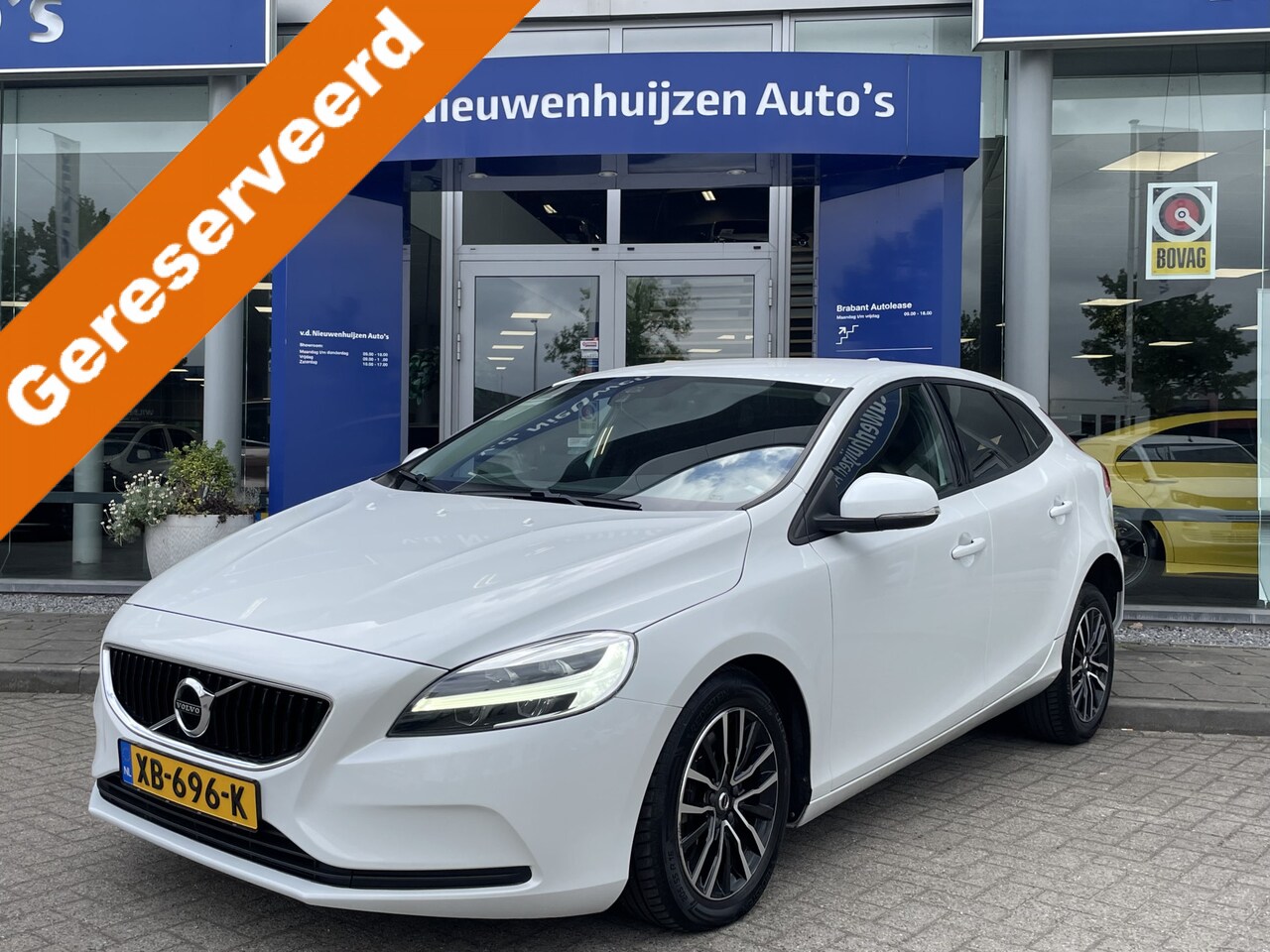 Volvo V40 - 1.5 T2 Polar+ | Cruise control | Navigatie | - AutoWereld.nl
