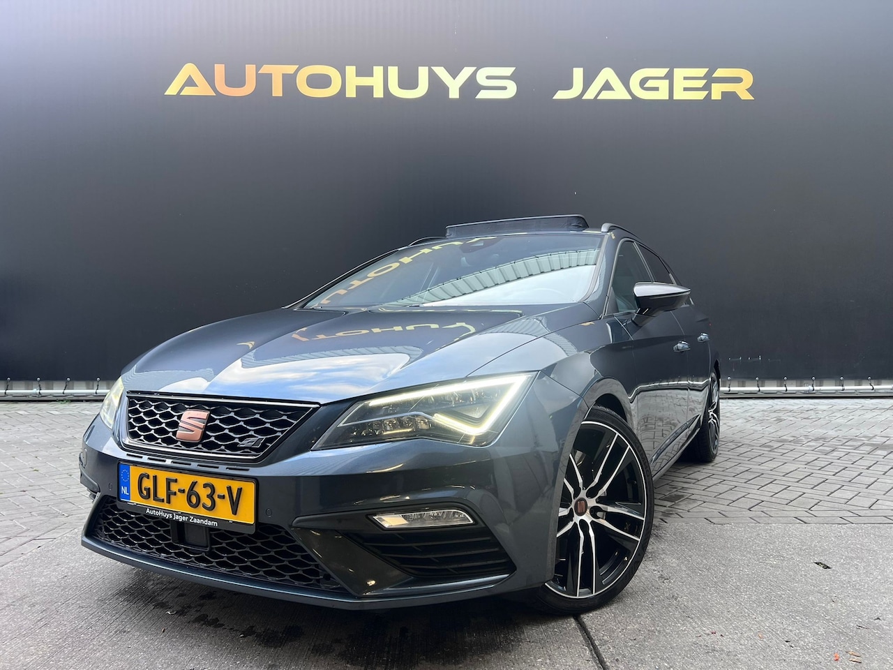SEAT Leon ST - 2.0 TSI 4DRIVE CUPRA Ultimate Edition|Pano|Carplay|Camera - AutoWereld.nl