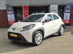 Toyota Aygo X - PLAY AD-CRUISE AIRCO BLUETOOTH APPLE/ANDROID EL-RAMEN/SPIEGELS NL-AUTO