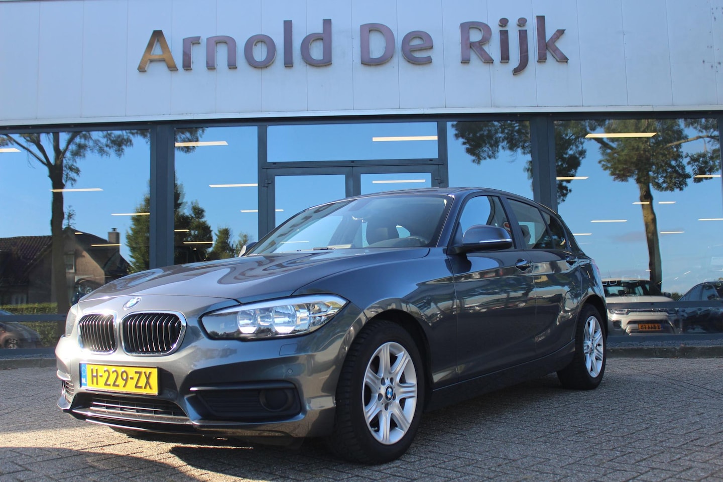 BMW 1-serie - 118i 118i - AutoWereld.nl