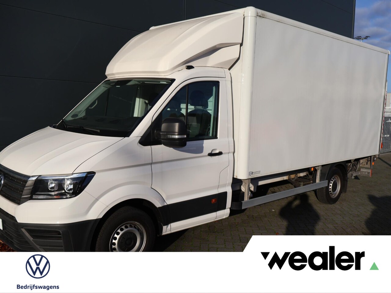 Volkswagen Crafter - 35 2.0 TDI L4 EL Trendline EURO VI RWD | 140 PK | Cruise control | Navigatiesysteem | Airc - AutoWereld.nl