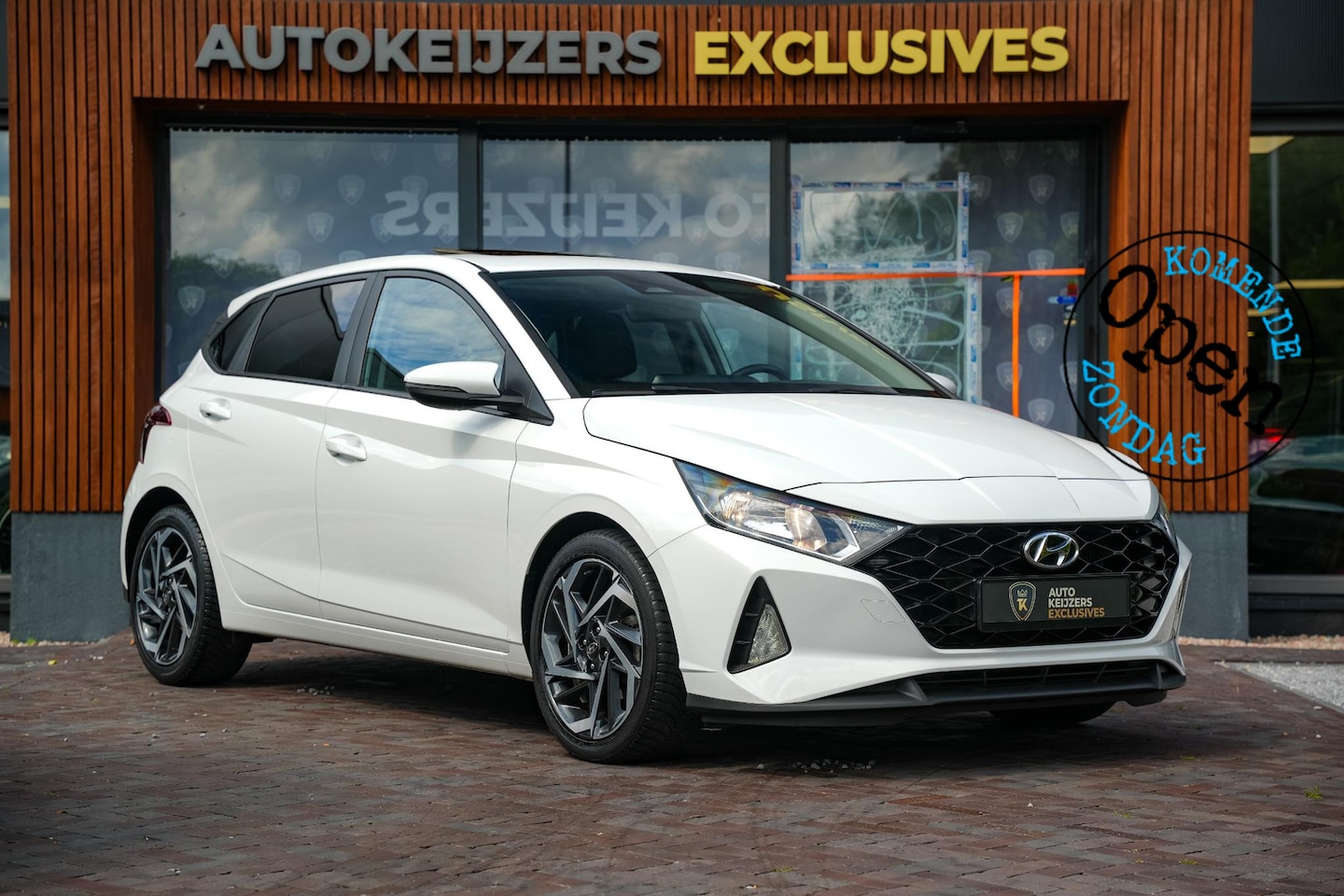 Hyundai i20 - 1.0 T-GDI Comfort Schuifdak Camera DAB+ Stoel Stuurverwarming Lane Assist Automaat! - AutoWereld.nl