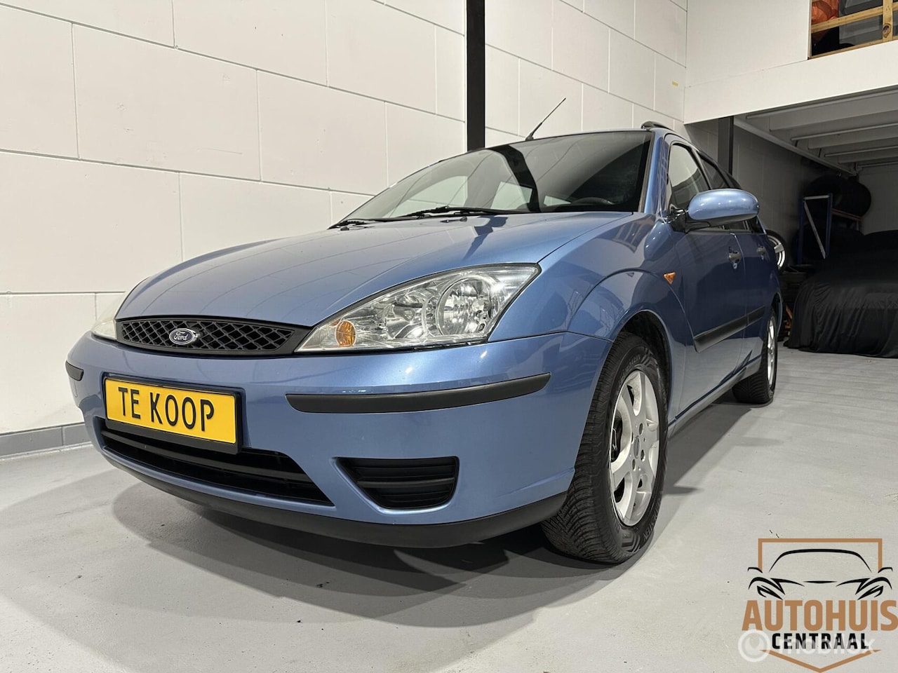 Ford Focus Wagon - 1.6-16V Centennial*Airco*trekhaak*elekramen - AutoWereld.nl